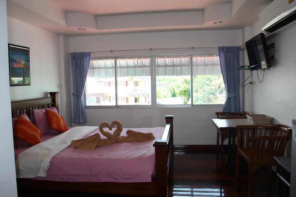 Hostel Coffeeandbeer Pattaya Pokoj fotografie