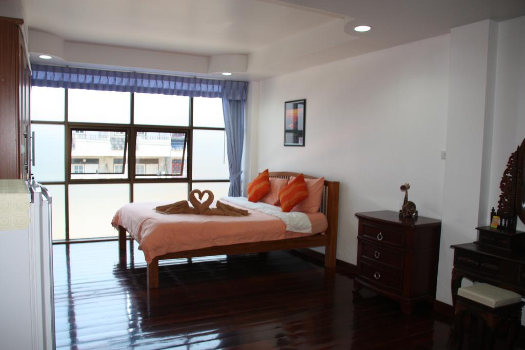 Hostel Coffeeandbeer Pattaya Pokoj fotografie